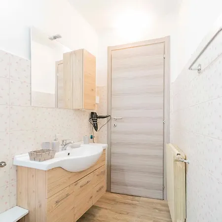195 - Casa Ca Du Fiore, 20 Minuti Dal Mare Di Sestri Apartamento