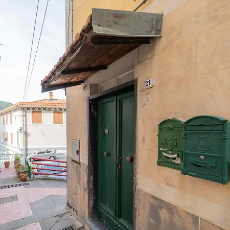195 - Casa Ca Du Fiore, 20 Minuti Dal Mare Di Sestri Appartement *